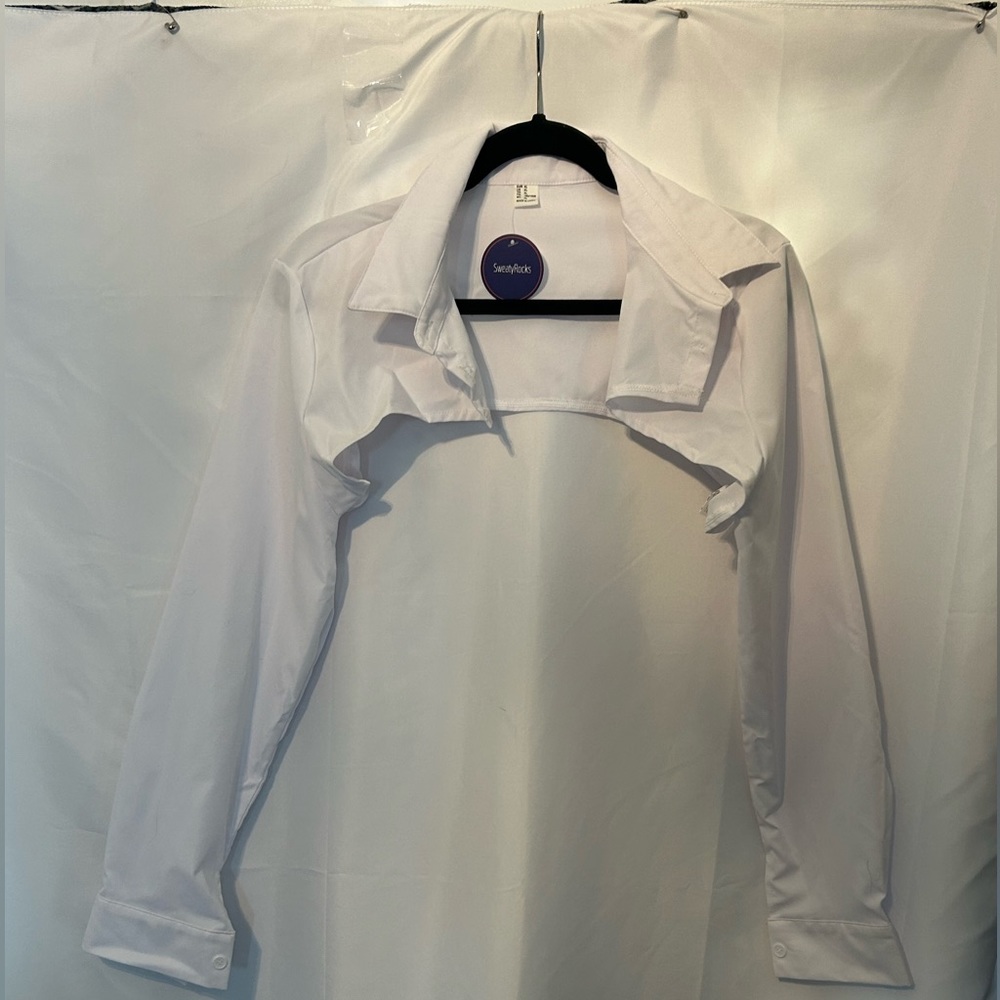 XL ultra crop collared shirt